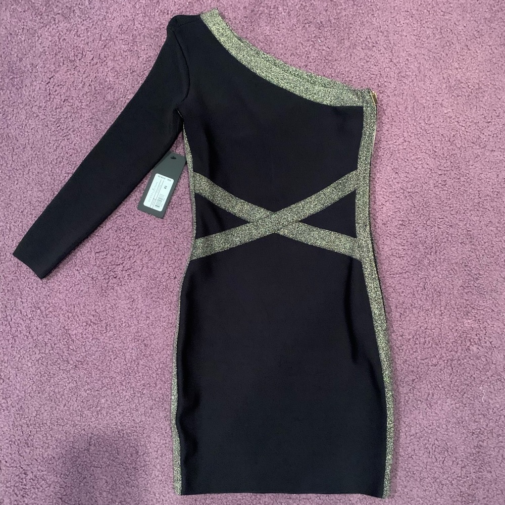 One sleeve dress